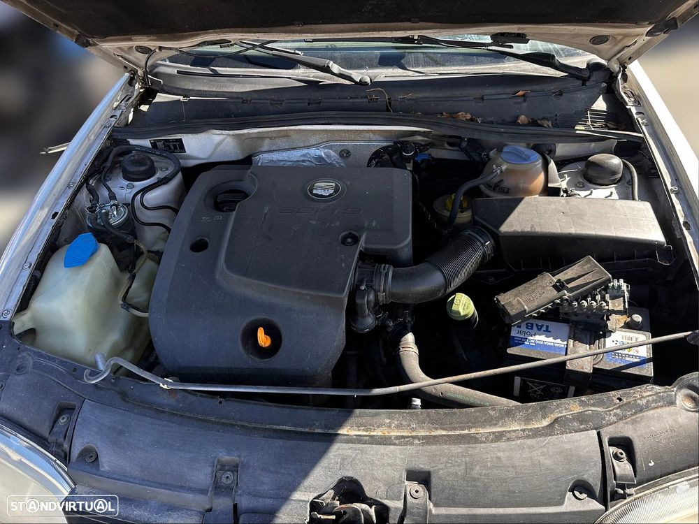 Seat Ibiza 1.9 SDI Van de 2000 para peças - 3