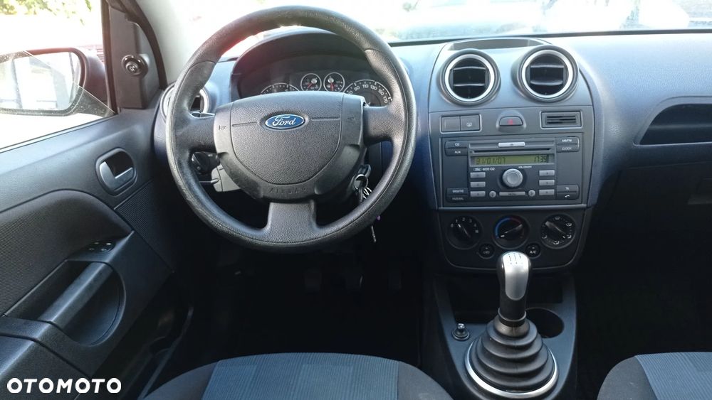 Ford Fiesta 1.4 Silver Magic - 41