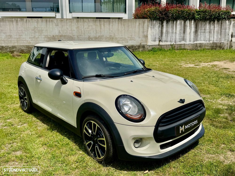 MINI 3 Portas Cooper D - 26