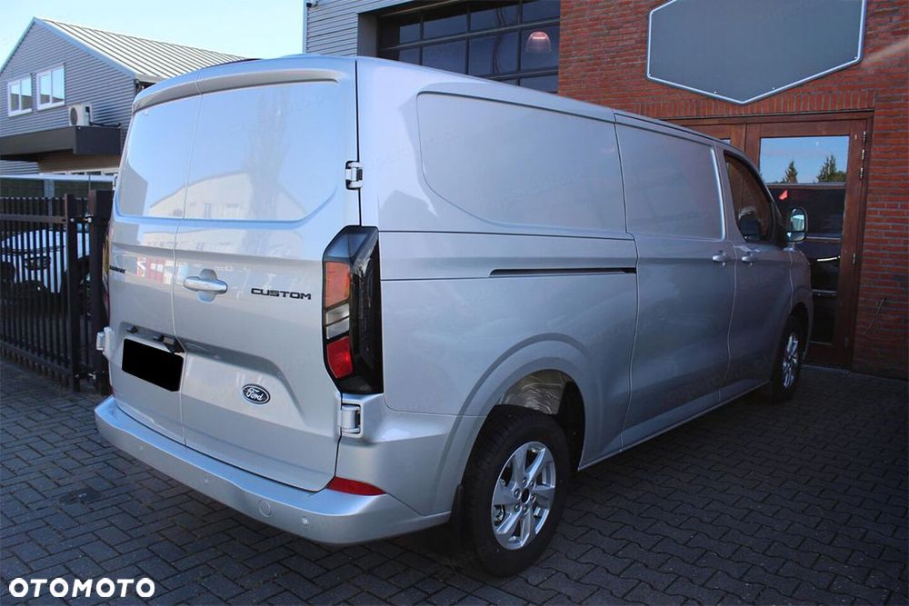 Ford Transit Custom 320 L2H1 Limited A8 AWD 2.0 170KM - 4