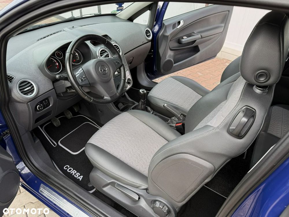 Opel Corsa 1.4 16V Cosmo - 16