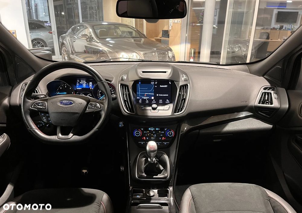 Ford Kuga 2.0 TDCi 4x4 ST-Line - 9