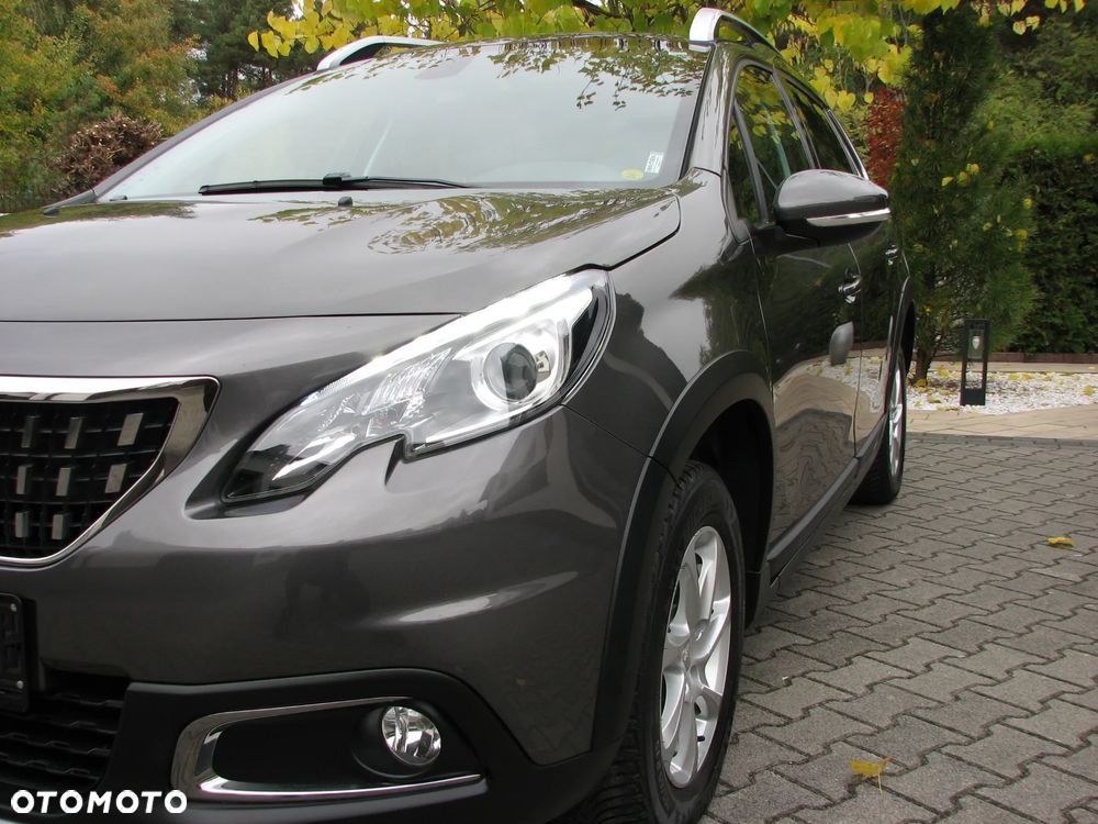 Peugeot 2008 BlueHDi 100 STOP & START Allure - 11