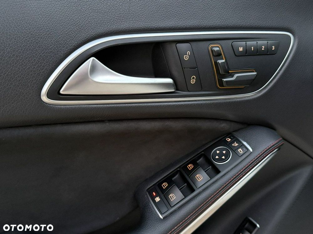 Mercedes-Benz CLA - 11