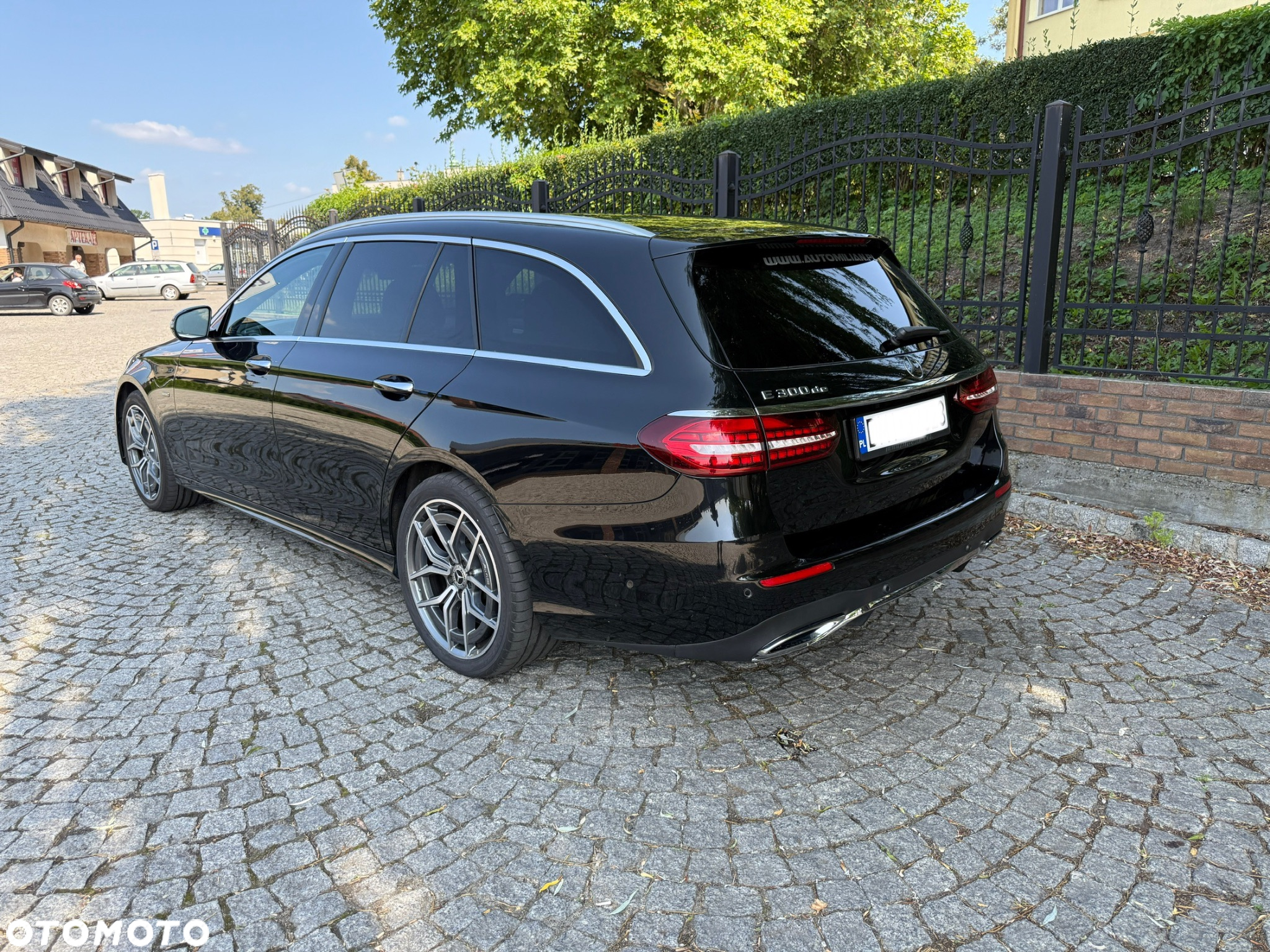 Mercedes-Benz Klasa E 300 d 9G-TRONIC - 4