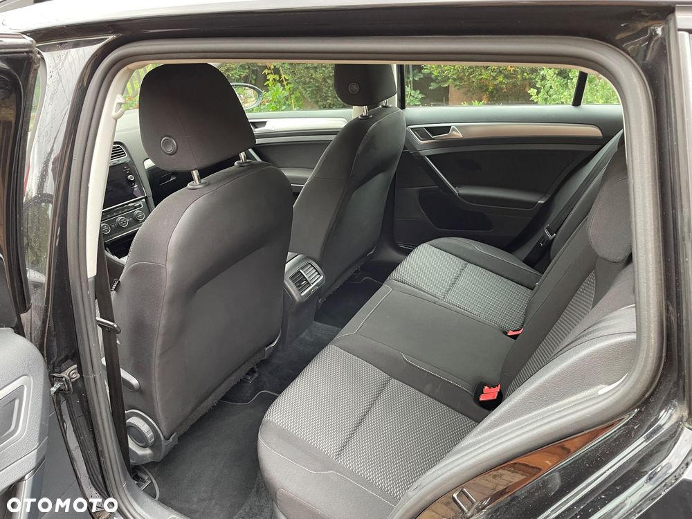 Volkswagen Golf 1.6 TDI (BlueMotion Technology) Comfortline - 24