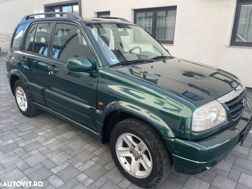 Suzuki Grand Vitara 2.0i - 3