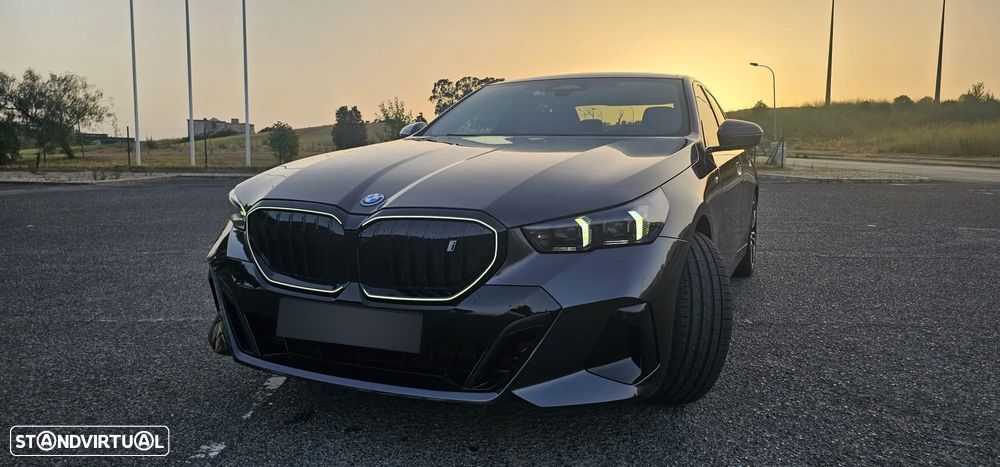 BMW i5 eDrive40 Pack Desportivo M Pro - 1