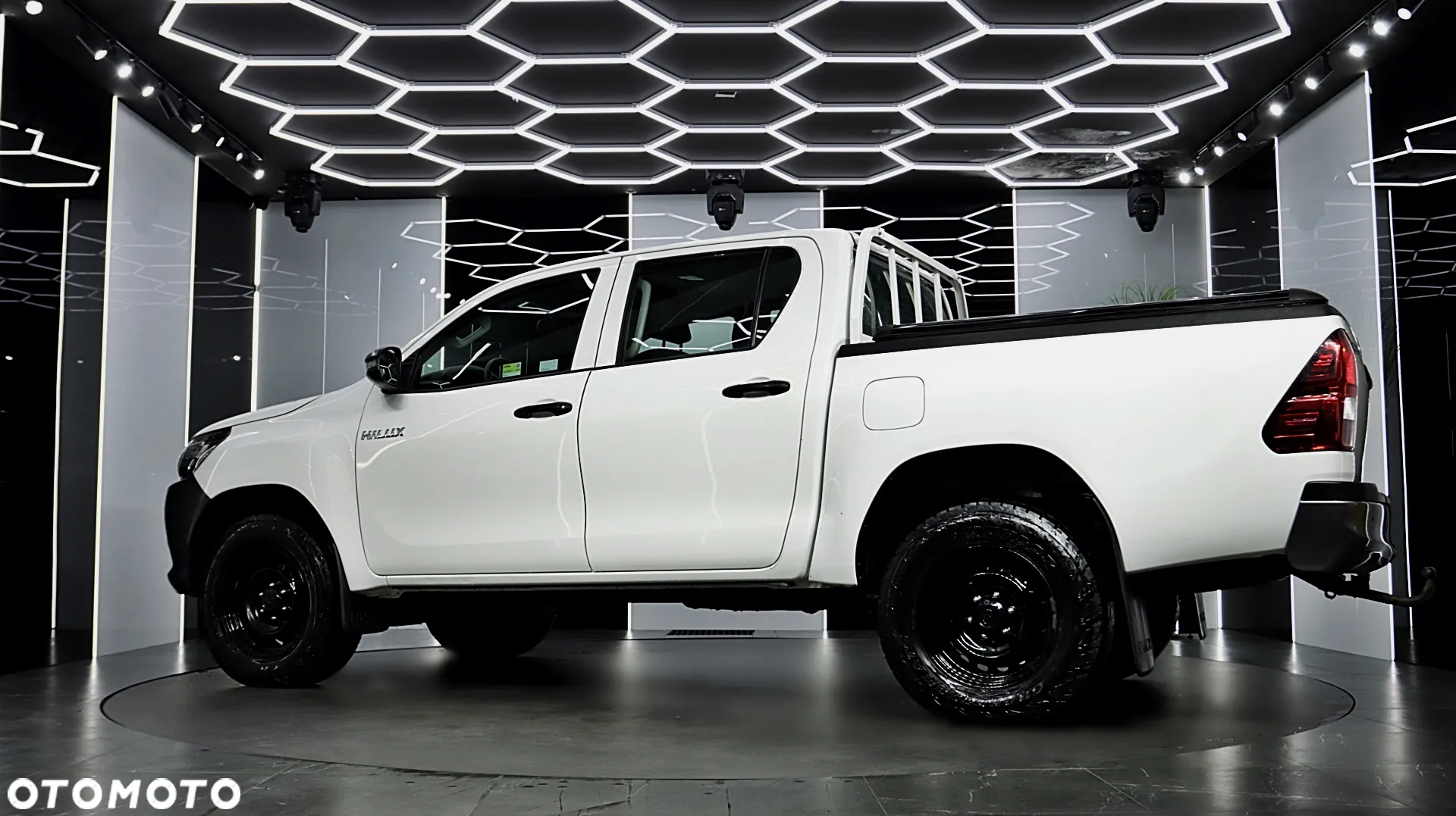 Toyota Hilux 2.4 D-4D Double Cab DLX 4x4 - 6