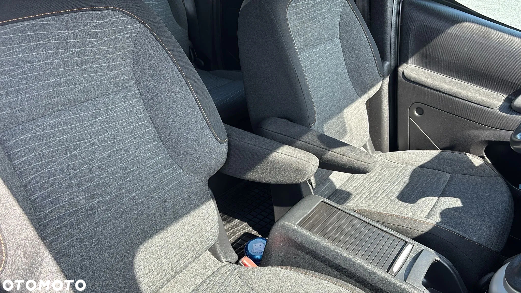 Citroën Berlingo 1.6 BlueHDi XTR S&S - 19