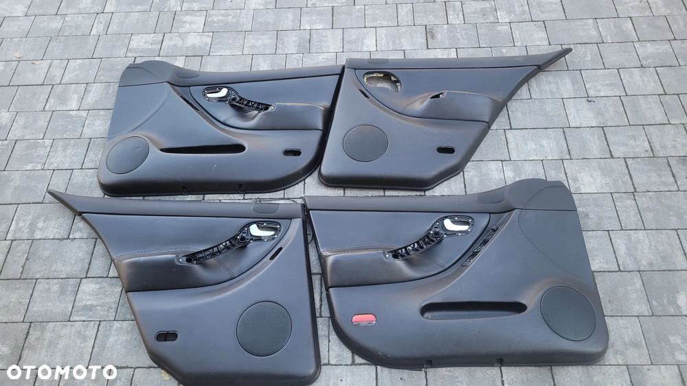 SKÓRZANE BOCZKI DRZWI SEAT LEON I, TOLEDO II - 1