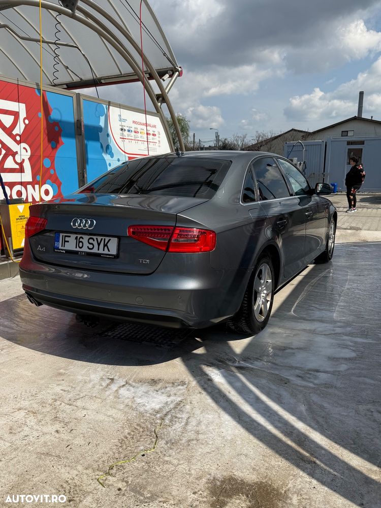 Audi A4 2.0 TDI Multitronic - 6