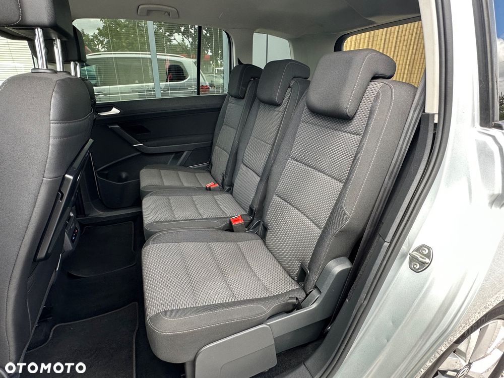 Volkswagen Touran 1.6 TDI SCR BlueMotion Technology DSG Comfortline - 17