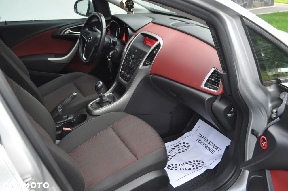 Opel Astra 1.6 Cosmo - 17