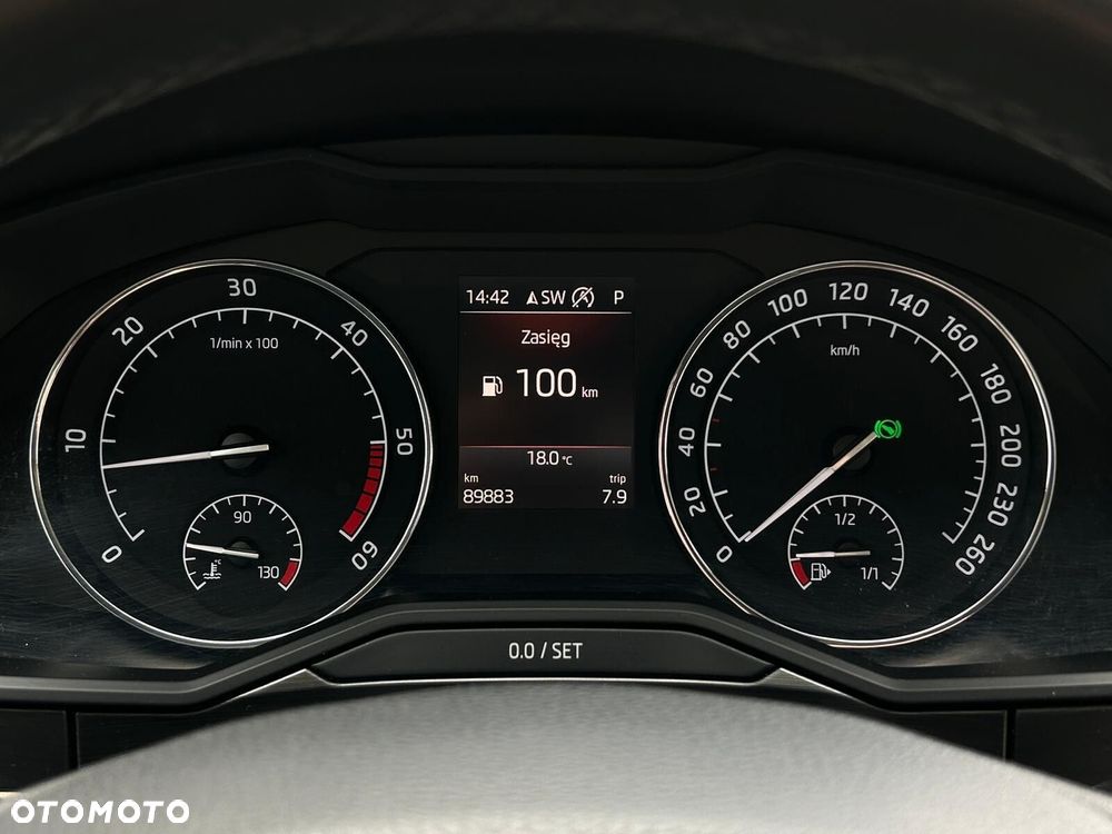 Skoda Superb 2.0 TDI SCR Style DSG - 25