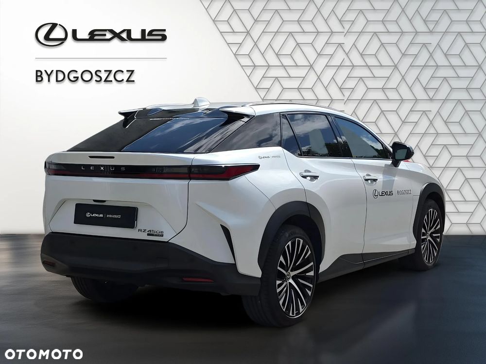 Lexus RZ - 8