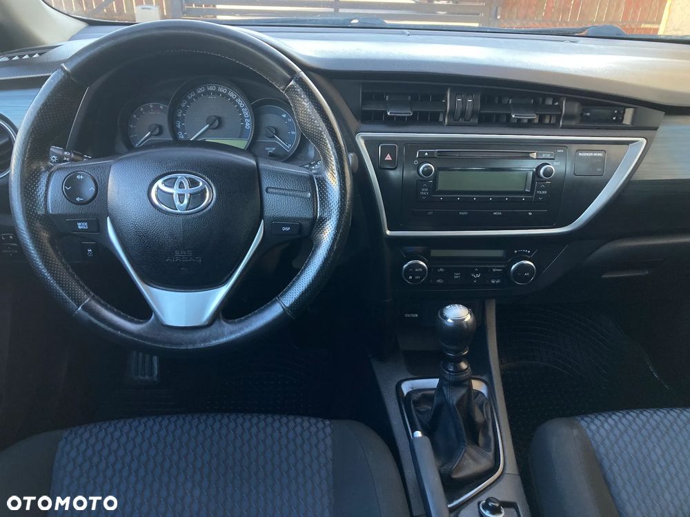 Toyota Auris 1.4 D-4D Comfort - 6