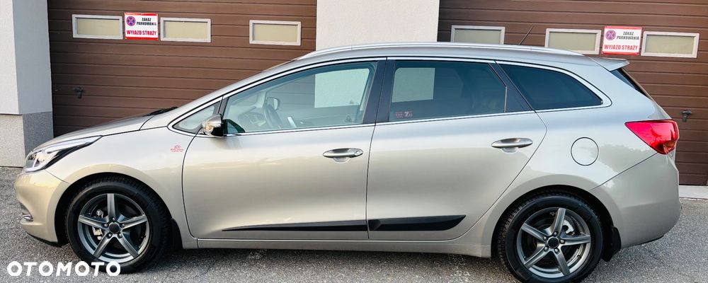 Kia Ceed 1.6 GDI Business Line - 9