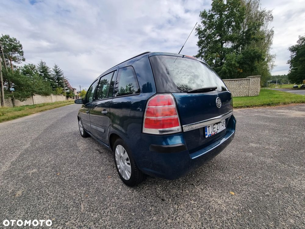 Opel Zafira - 2
