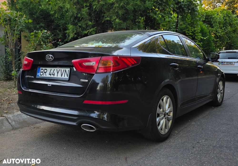 Kia Optima - 10