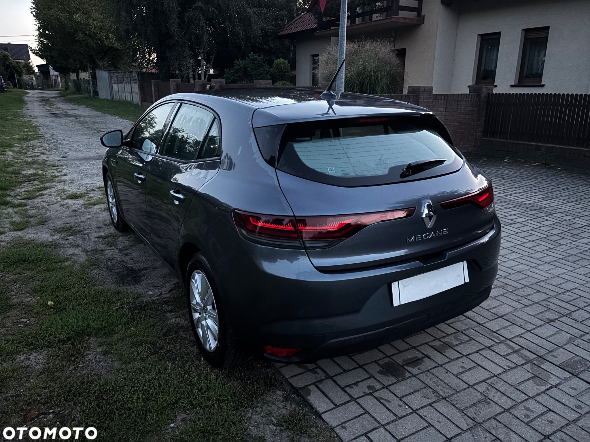 Renault Megane TCe 115 GPF LIFE - 5