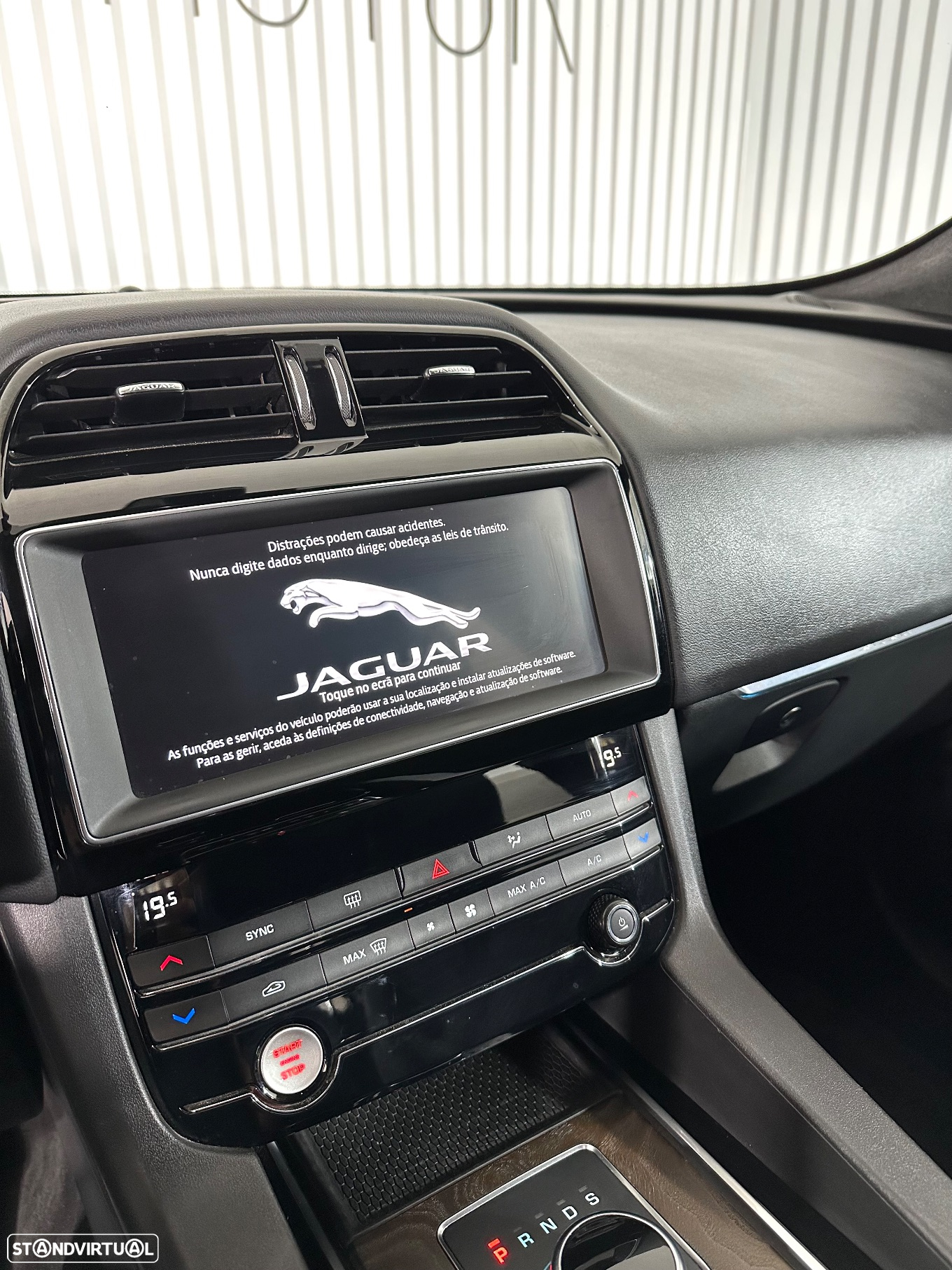 Jaguar F-Pace 2.0 i4D Prestige Aut. - 10