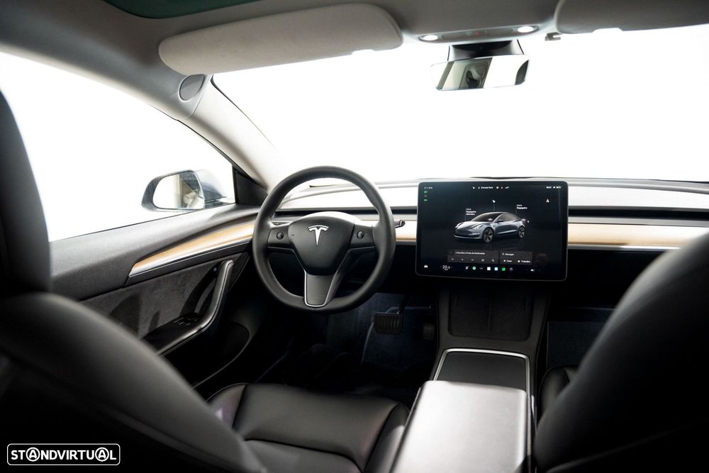 Tesla Model 3 Long Range Tração Traseira - 4