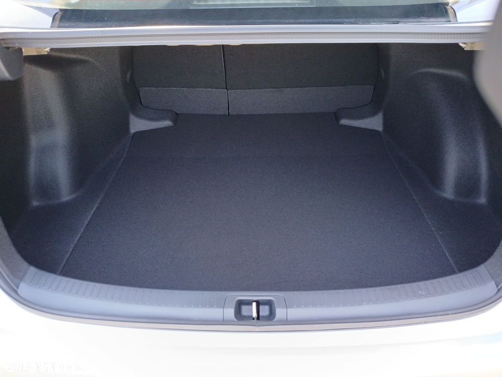 Toyota Corolla 1.5 Comfort MS - 24