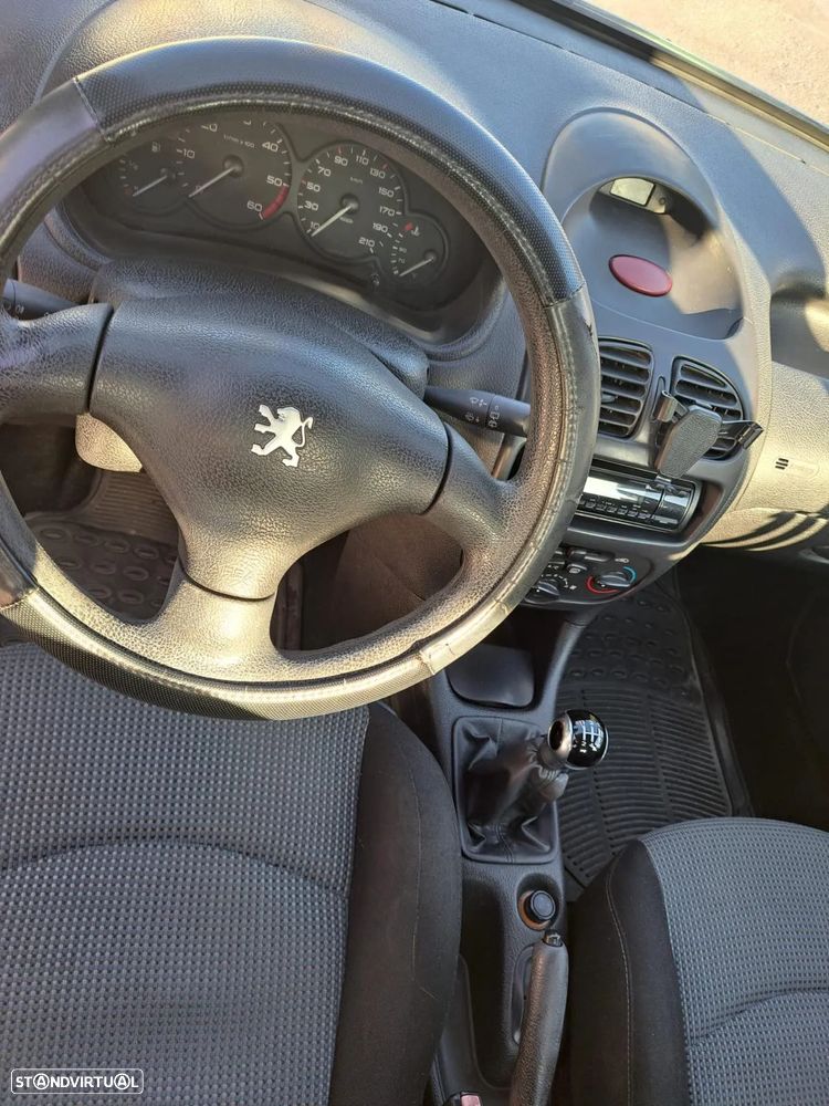 Peugeot 206 1.1 XR - 4