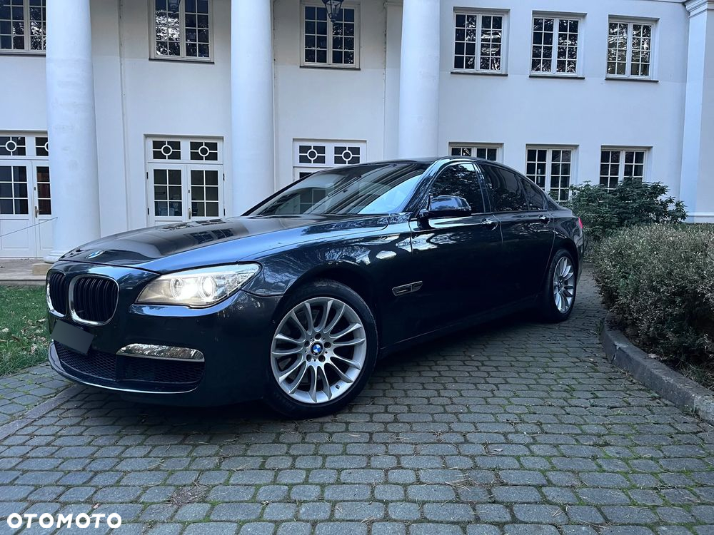 BMW Seria 7 750i Edition Exclusive - 2