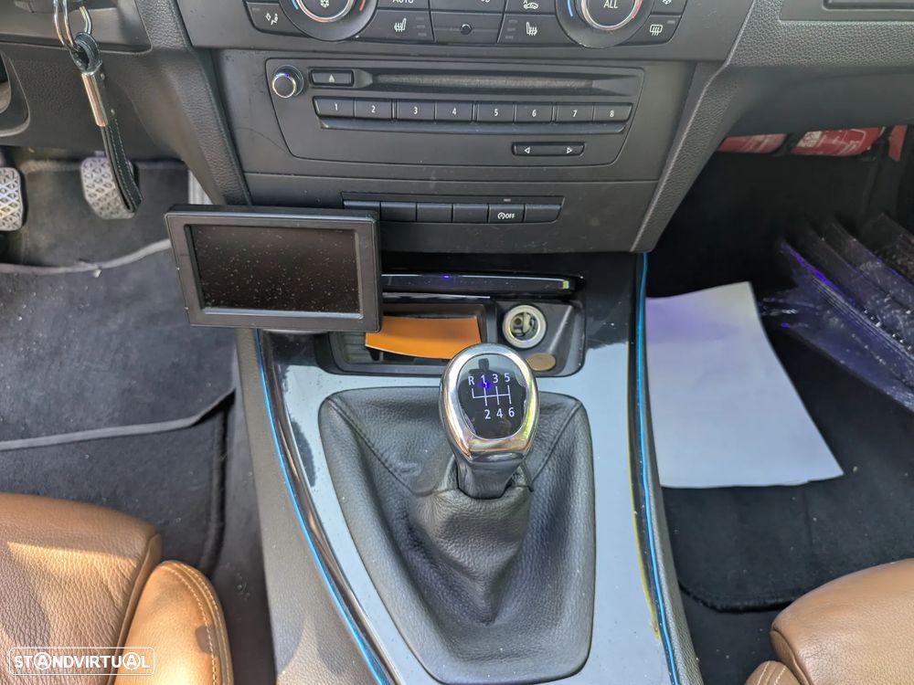 BMW 320 d DPF Edition Fleet Sport - 15