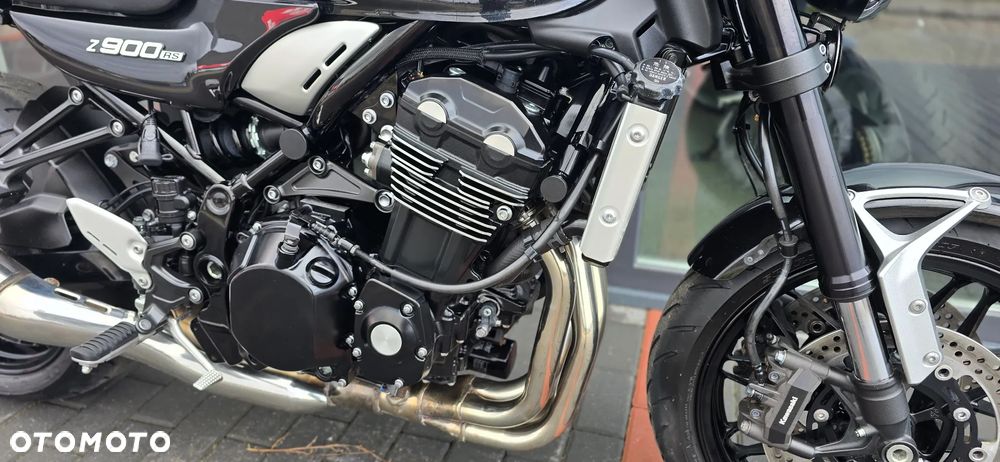 Kawasaki Z 900 RS - 9