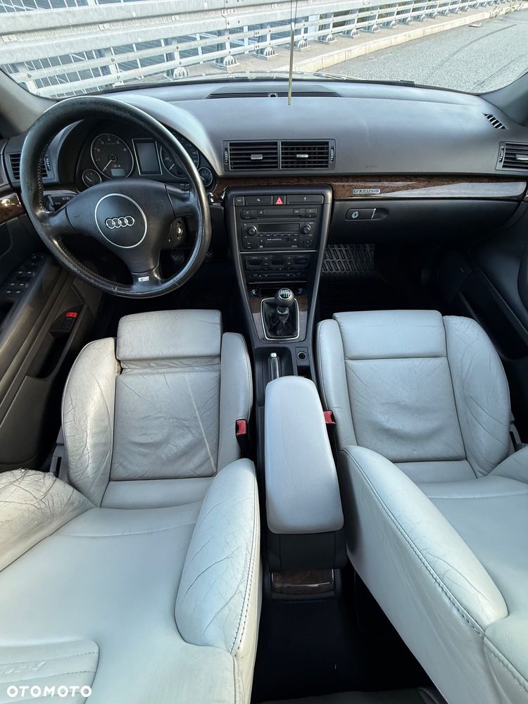 Audi S4 Limousine Standard - 13