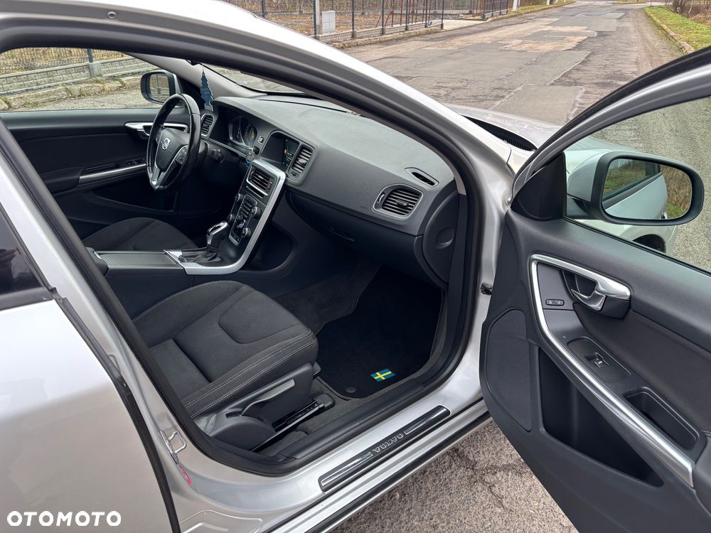 Volvo S60 D3 Geartronic Kinetic - 17