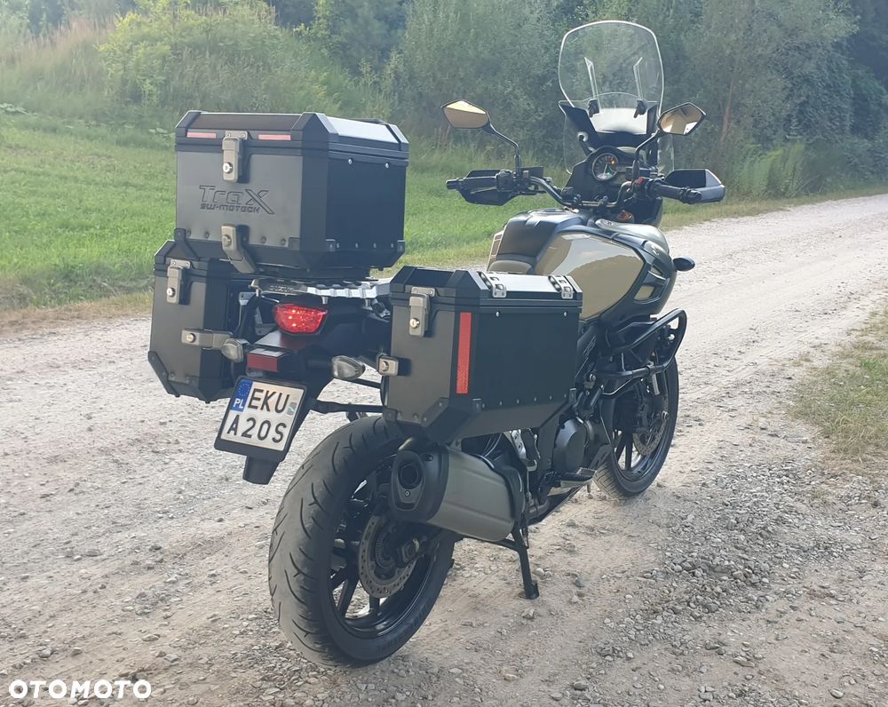 Suzuki V-STROM - 3