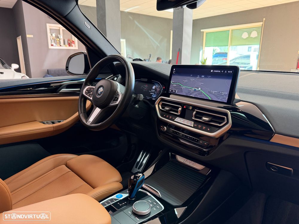 BMW iX3 M Sport Impressive - 16