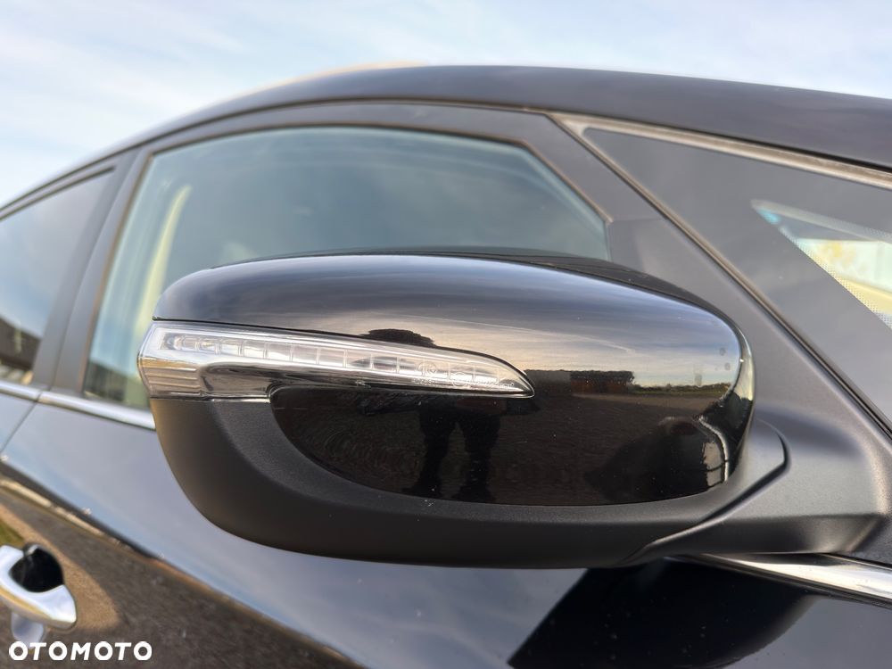 Kia Carens 1.7 CRDi L - 18