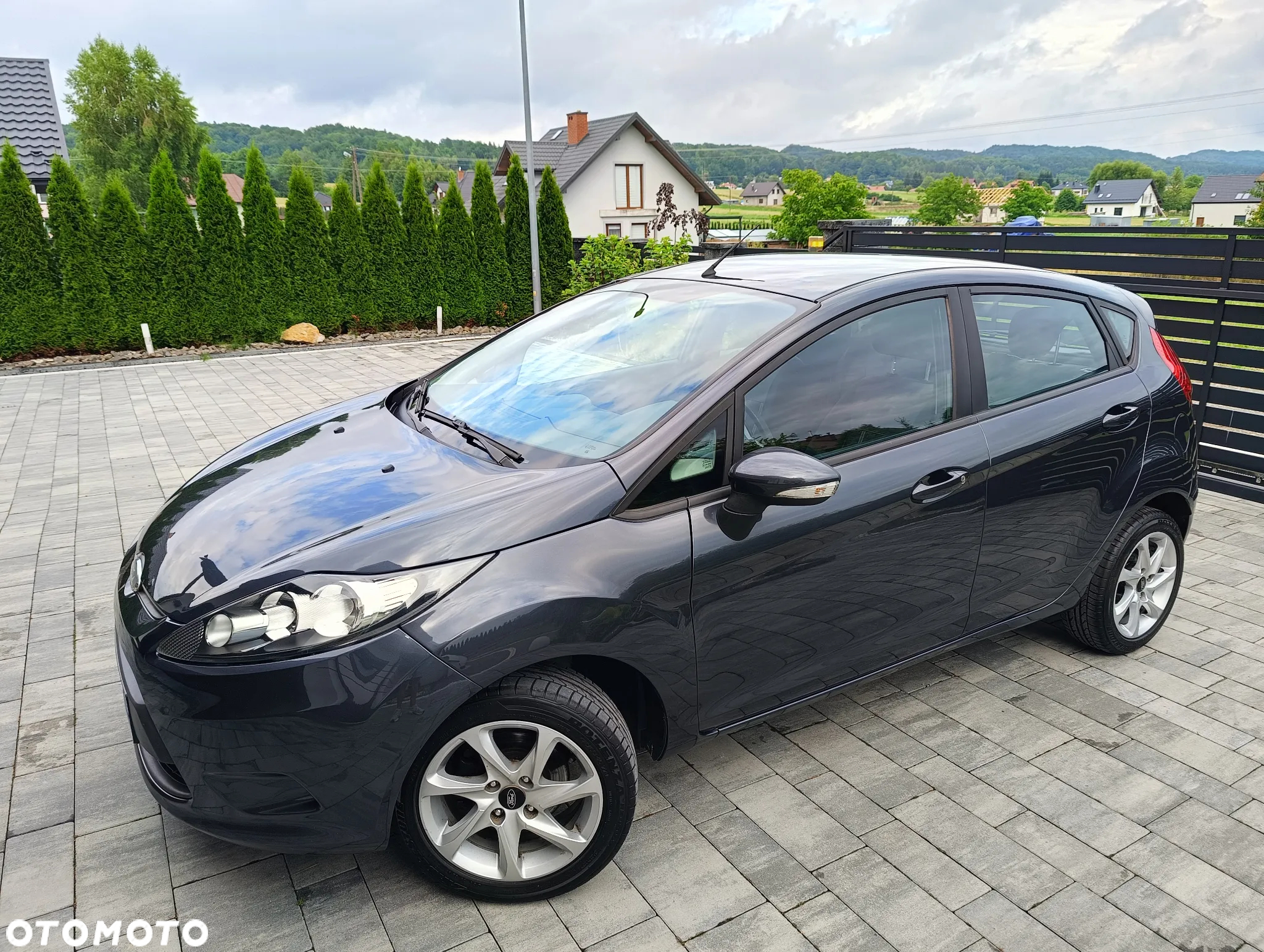Ford Fiesta 1.25 Ambiente - 2