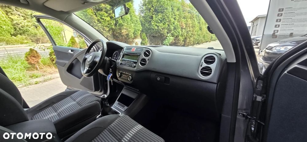 Volkswagen Tiguan 2.0 TDI DPF BlueMotion Technology Exclusive - 33