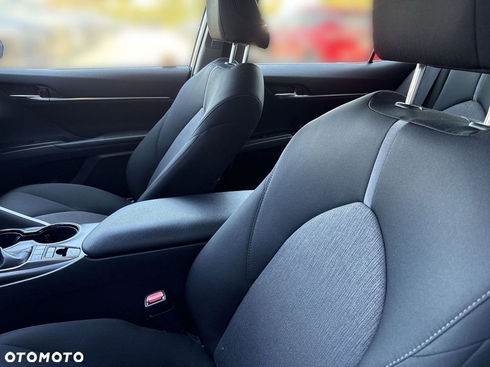 Toyota Camry 2.5 Hybrid Comfort CVT - 11