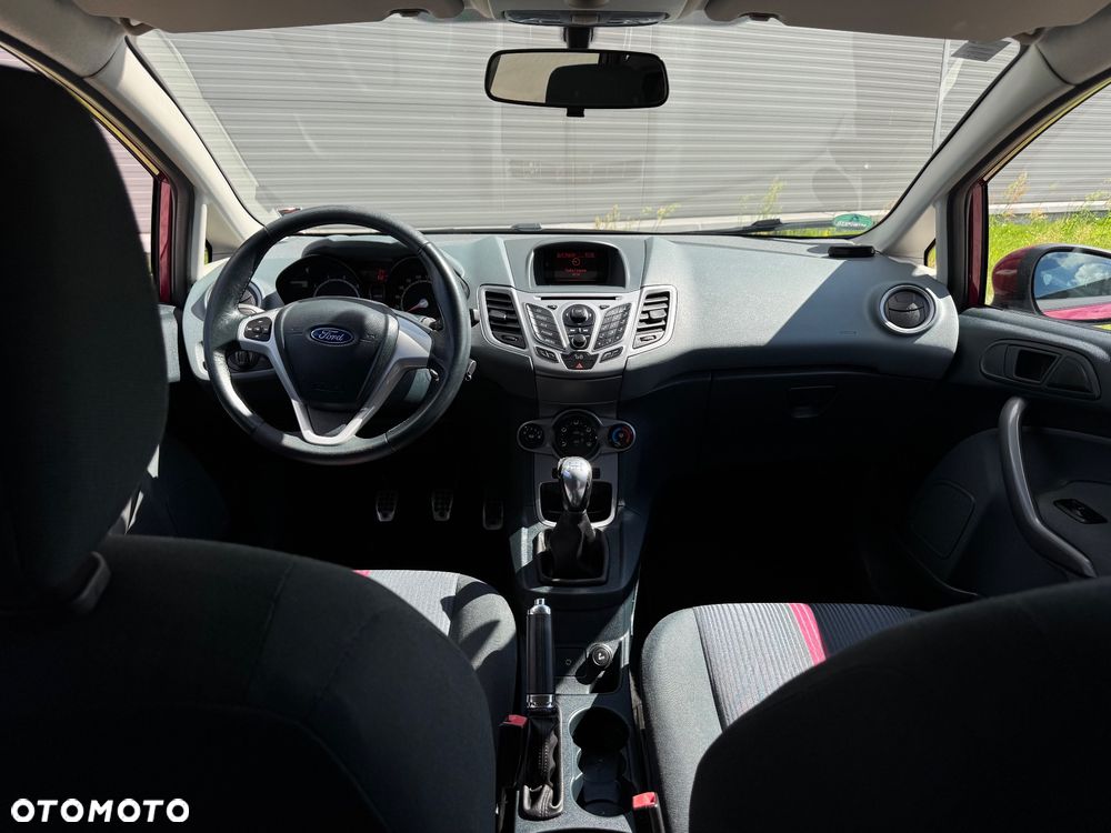 Ford Fiesta 1.25 Celebration - 19