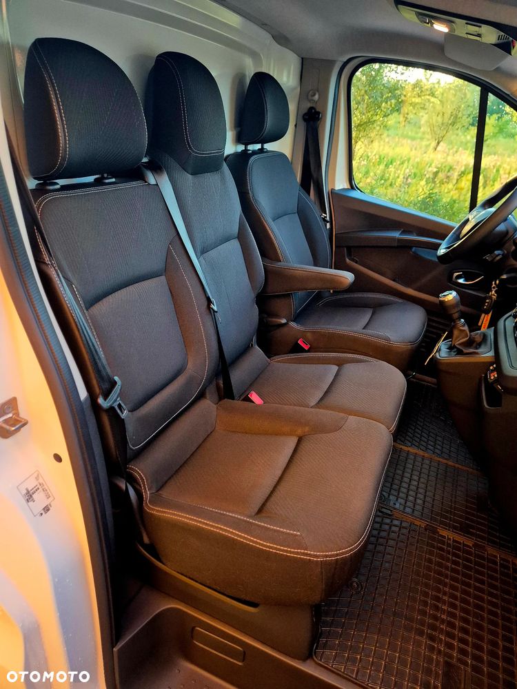 Renault Trafic - 15