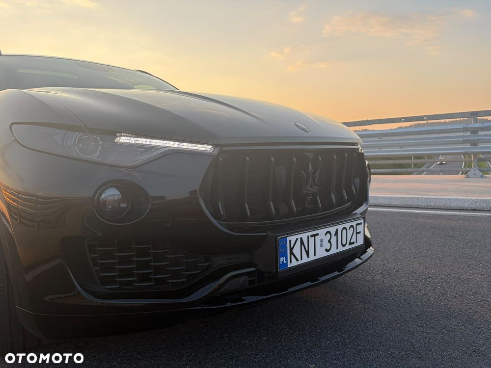 Maserati Levante Q4 - 5