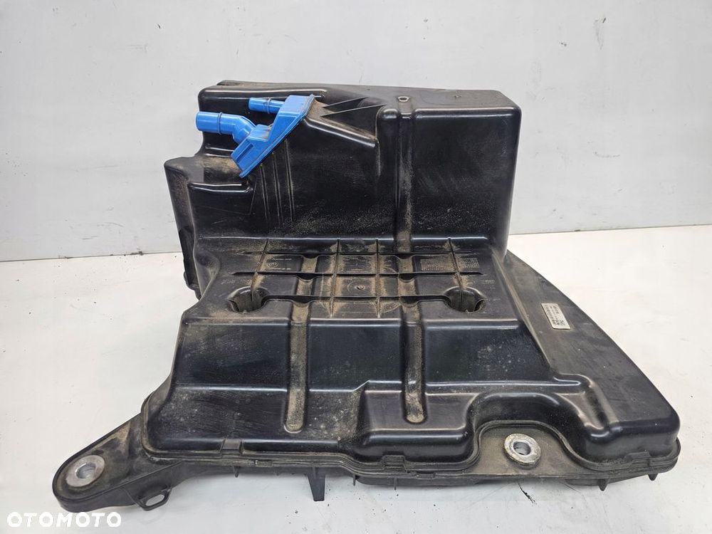 ZBIORNIK POMPA PŁYNU ADBLUE AUDI A4 B9 A5 8W 8W0131878BT 8W0131969N - 2