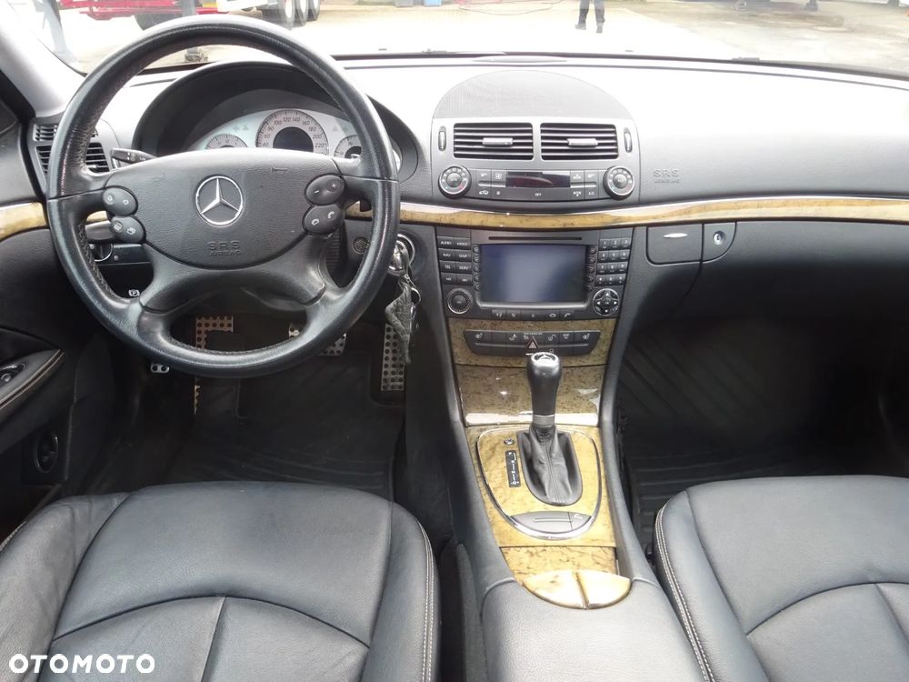 Mercedes-Benz Klasa E 280 CDI 4Matic Automatik Avantgarde DPF - 16