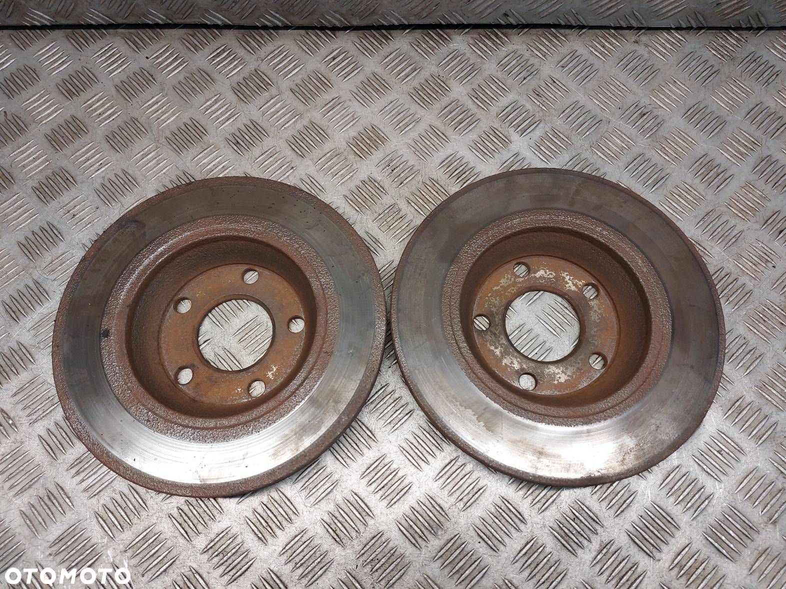 TARCZE HAMULCOWE PRZÓD AUDI A4 B5 1.6 8V - 3