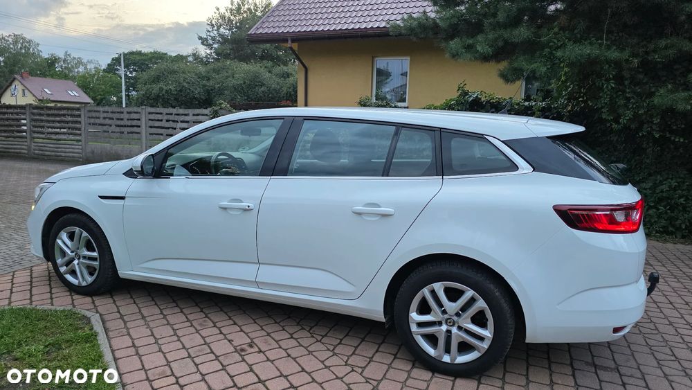 Renault Megane ENERGY TCe 100 PLAY - 24