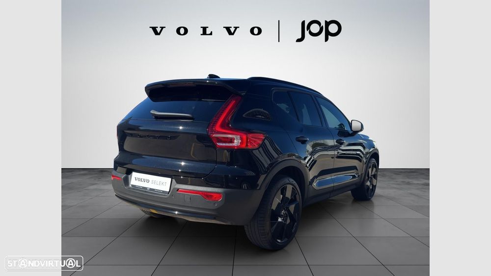 Volvo EX40 82 kWh Single Motor Extended Range Black Edition - 5