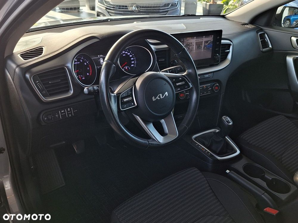 Kia Ceed 1.5 T-GDI M - 22
