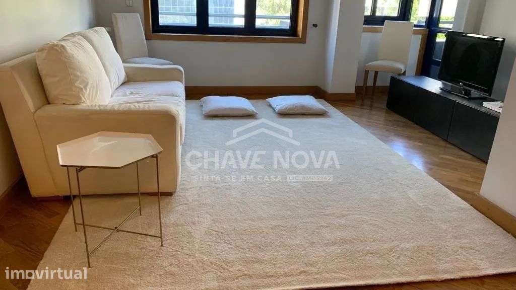 Apartamento T2 Mobilado para Arrendamento – Rua de Calouste Gulbenkian - Grande imagem: 4/12